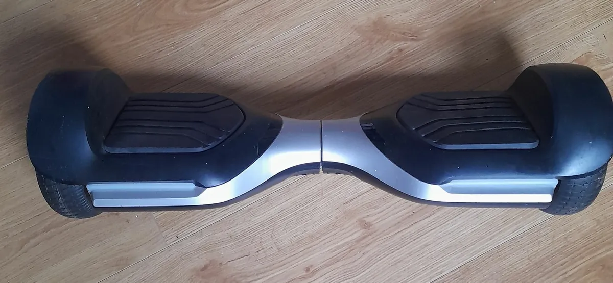 Go Clever G6 City Hoverboard NEW BATTERY NEEDED - Image 4