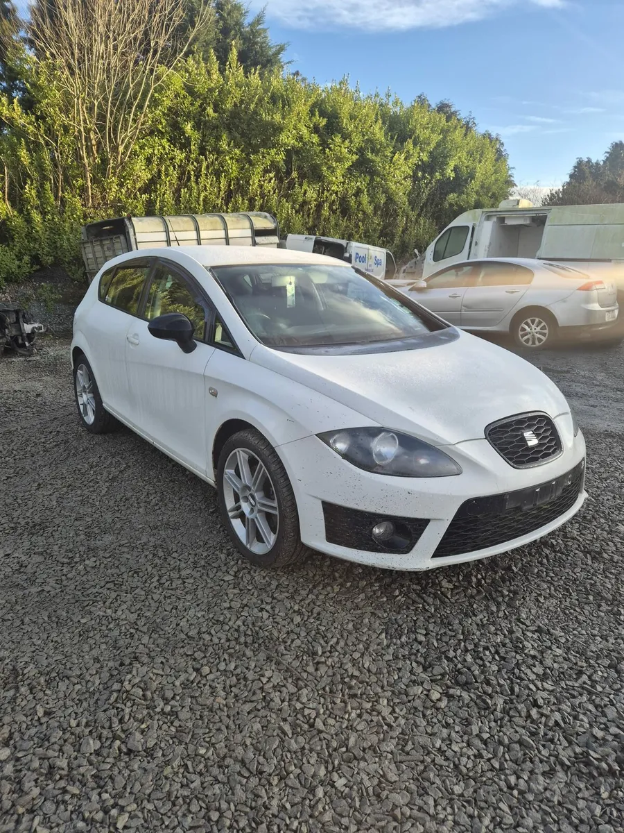 Seat Leon FR - Breaking only - Image 1