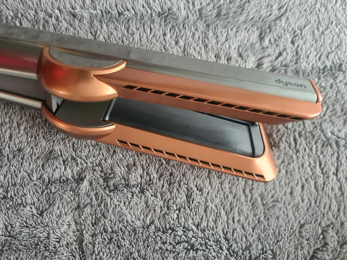 Dyson airstrait - Image 2
