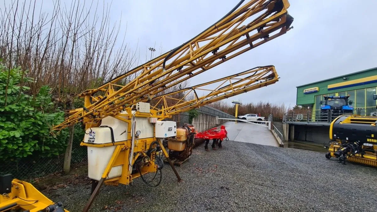 KNIGHT 20MTR 1000LTR MOUNTED SPRAYER - Image 2