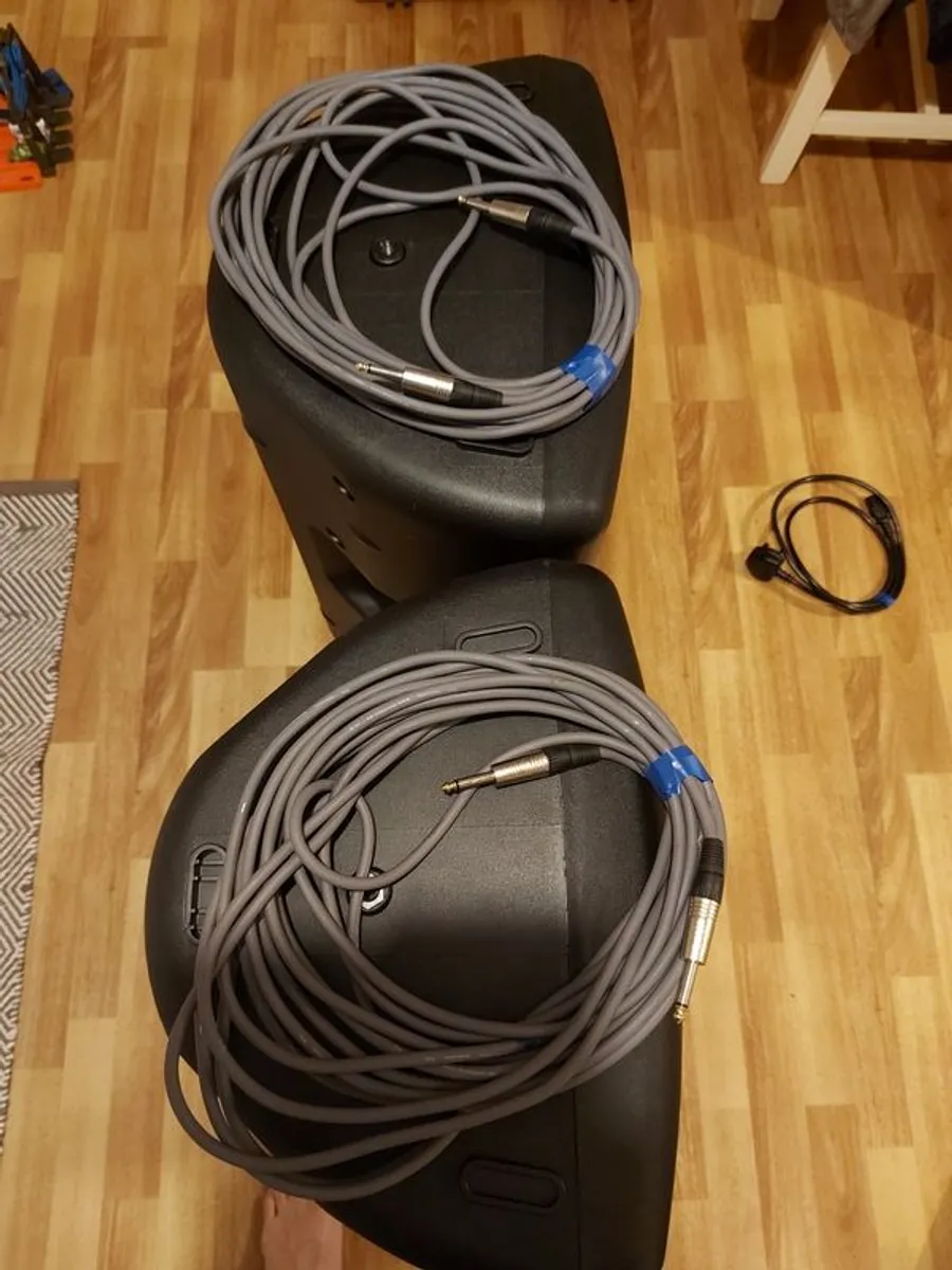 Behringer PMP500 mixer and 2x Behringer B215XL Eurolive speakers for sale - Image 3