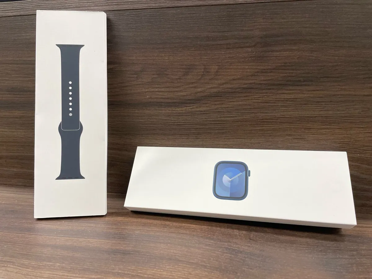 Series 9 Apple Watch - Image 1