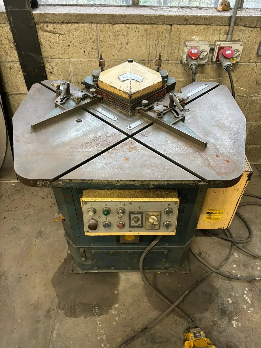 Amada Model CS 220 Corner Notcher