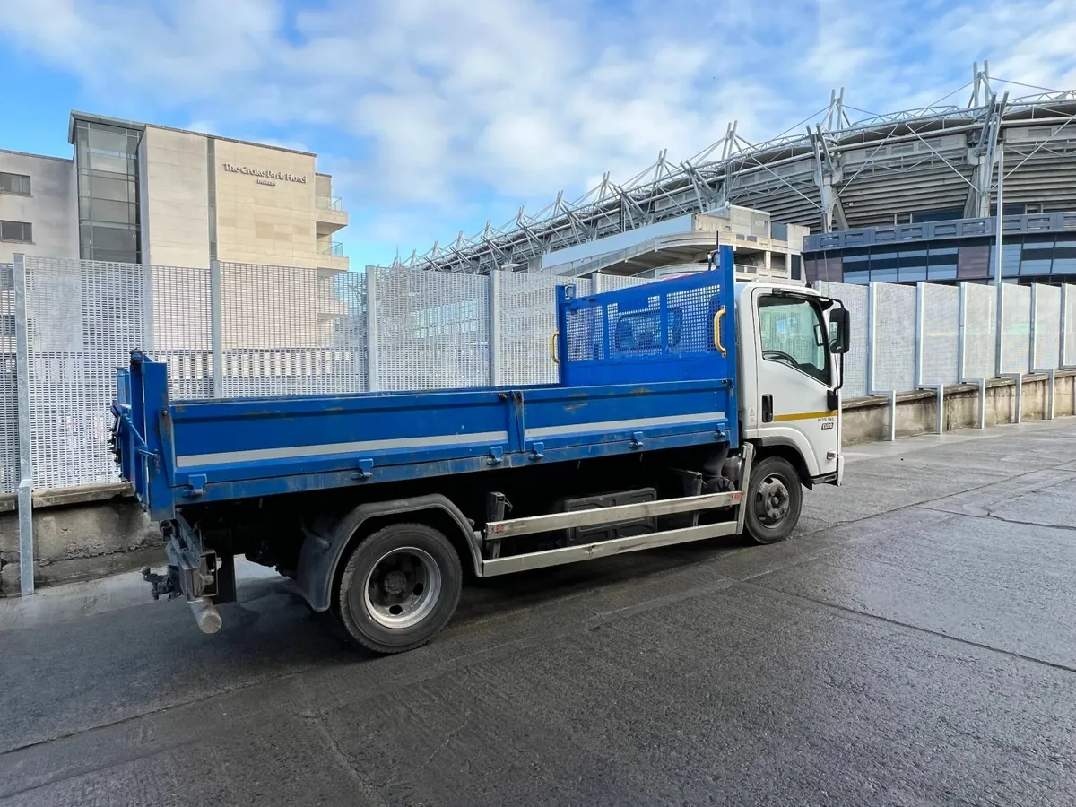 Isuzu Forward 2019 - Image 2