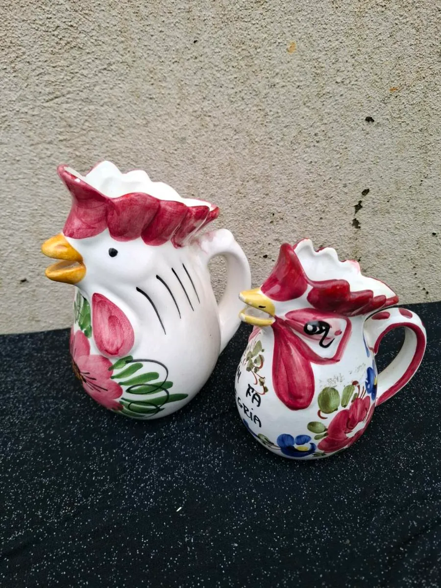 2 chicken roast jugs marks of uses - Image 2