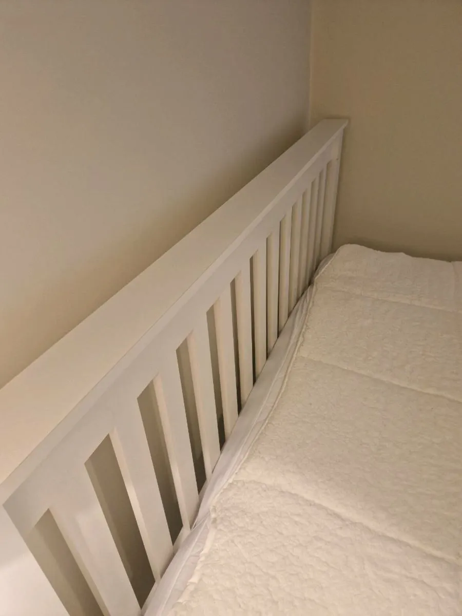 4'6 Monaco Bed Low Foot End White - Image 4