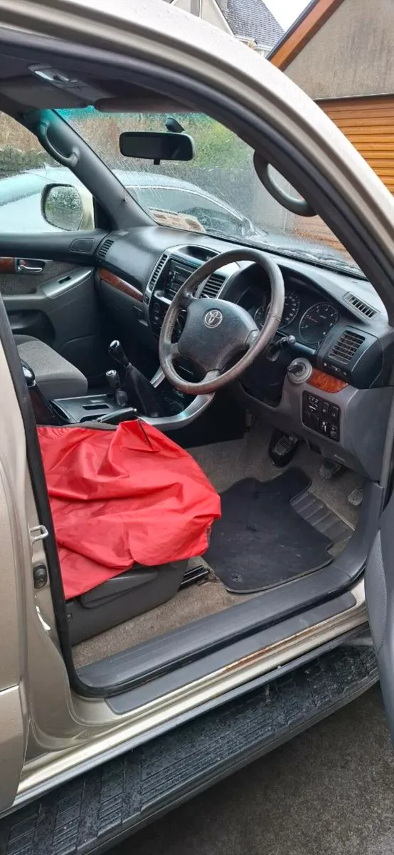 Toyota landcruiser - Image 4