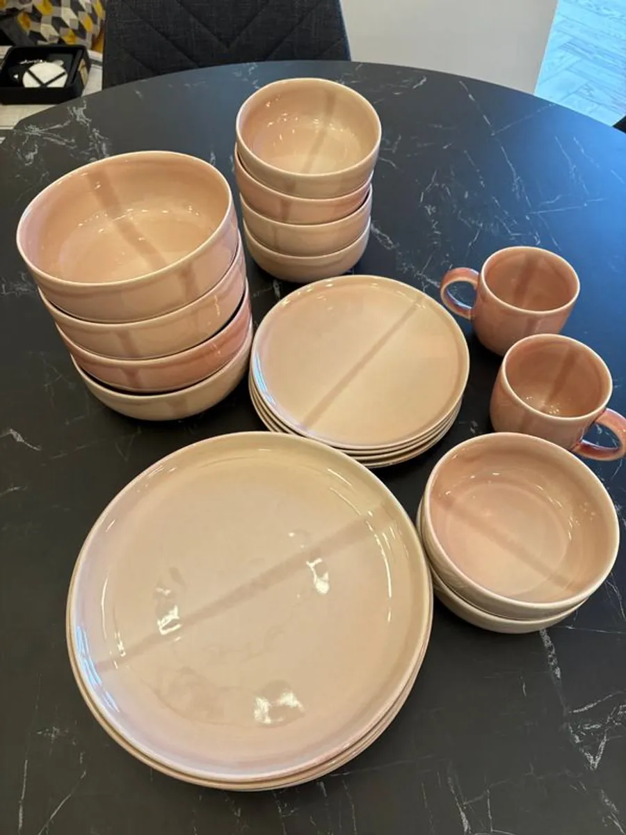 Set of Plates, Bowls and Mugs - Image 4