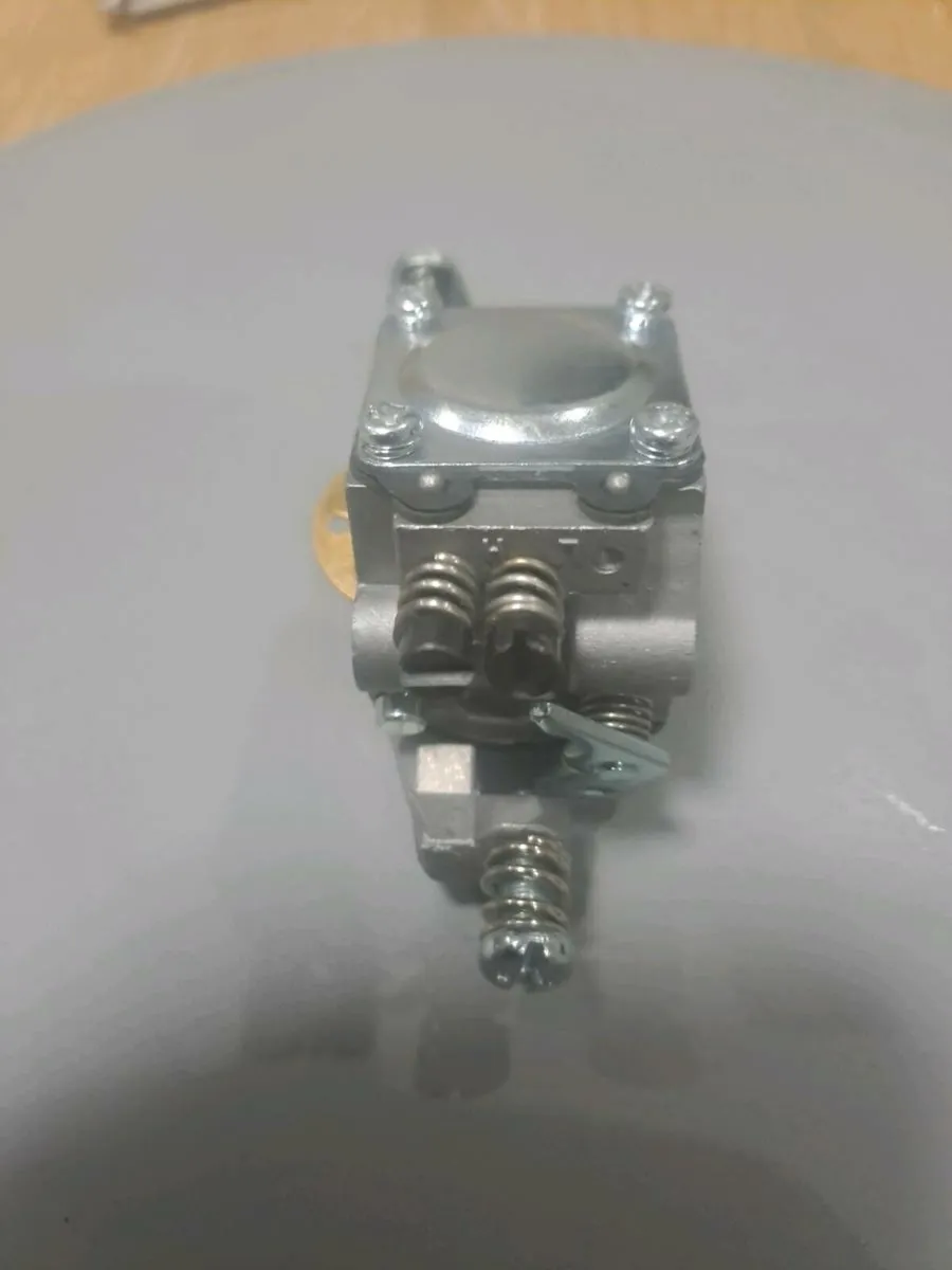 stihl  chainsaw  carburetor - Image 1