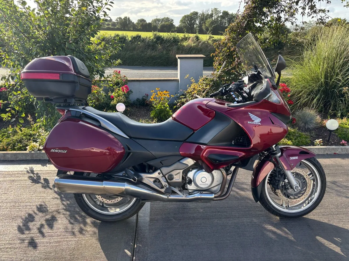 Honda Deauville 650 - Image 1