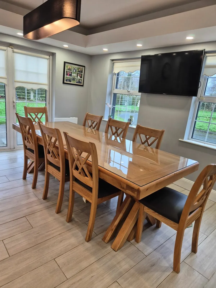 Oak dining Table - Image 1