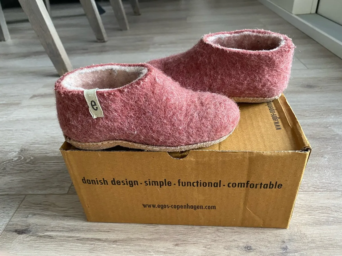 Handmade Egos Wool Baby Shoes – Size 26 - Image 2