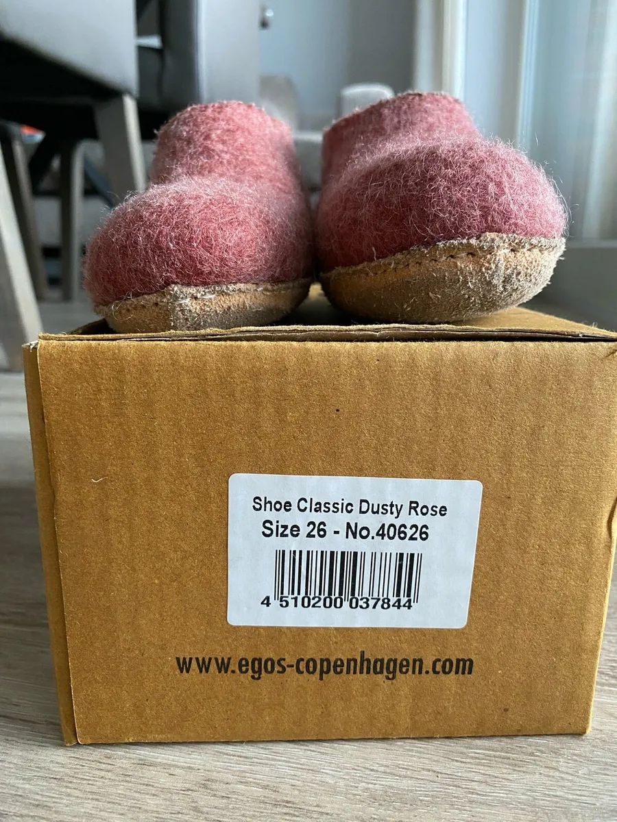 Handmade Egos Wool Baby Shoes – Size 26 - Image 3