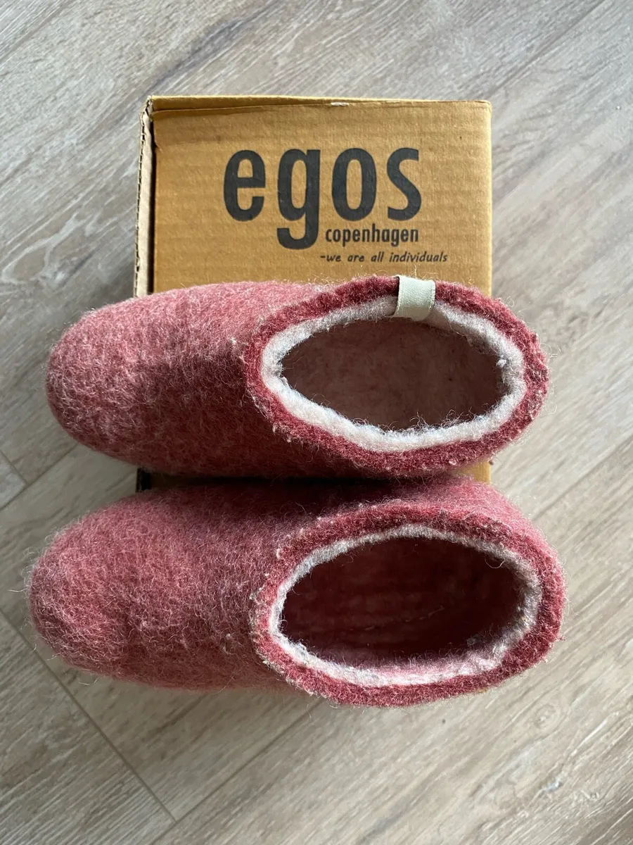 Handmade Egos Wool Baby Shoes – Size 26 - Image 1
