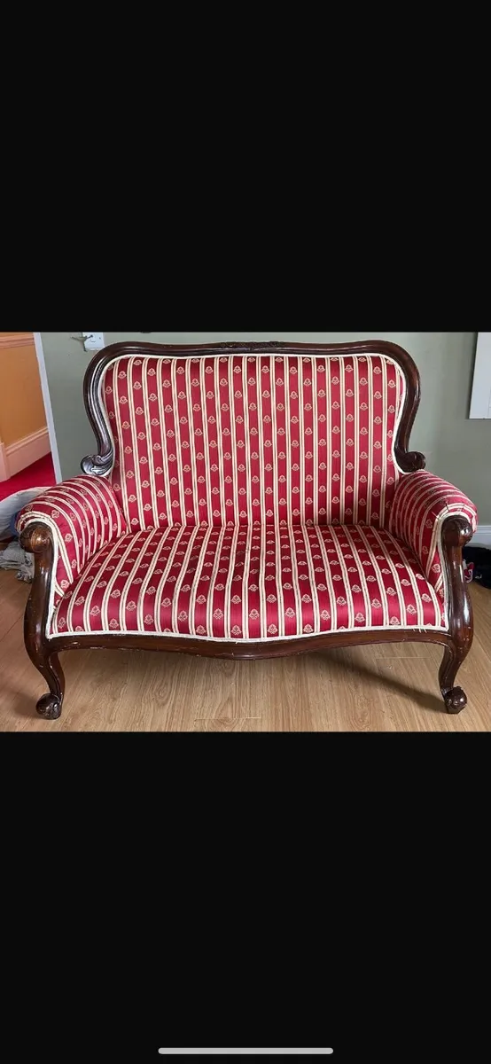 Mahogany stained Georgian high back sofa.