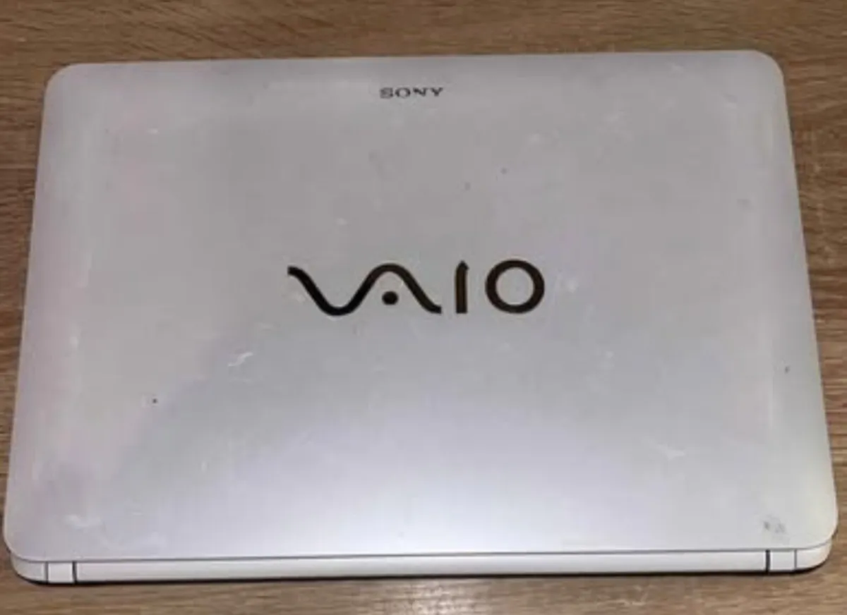 SONY VAIO 15.6"Touchscreen
i7-3537U 2GHz 6GB RAM 7 - Image 4