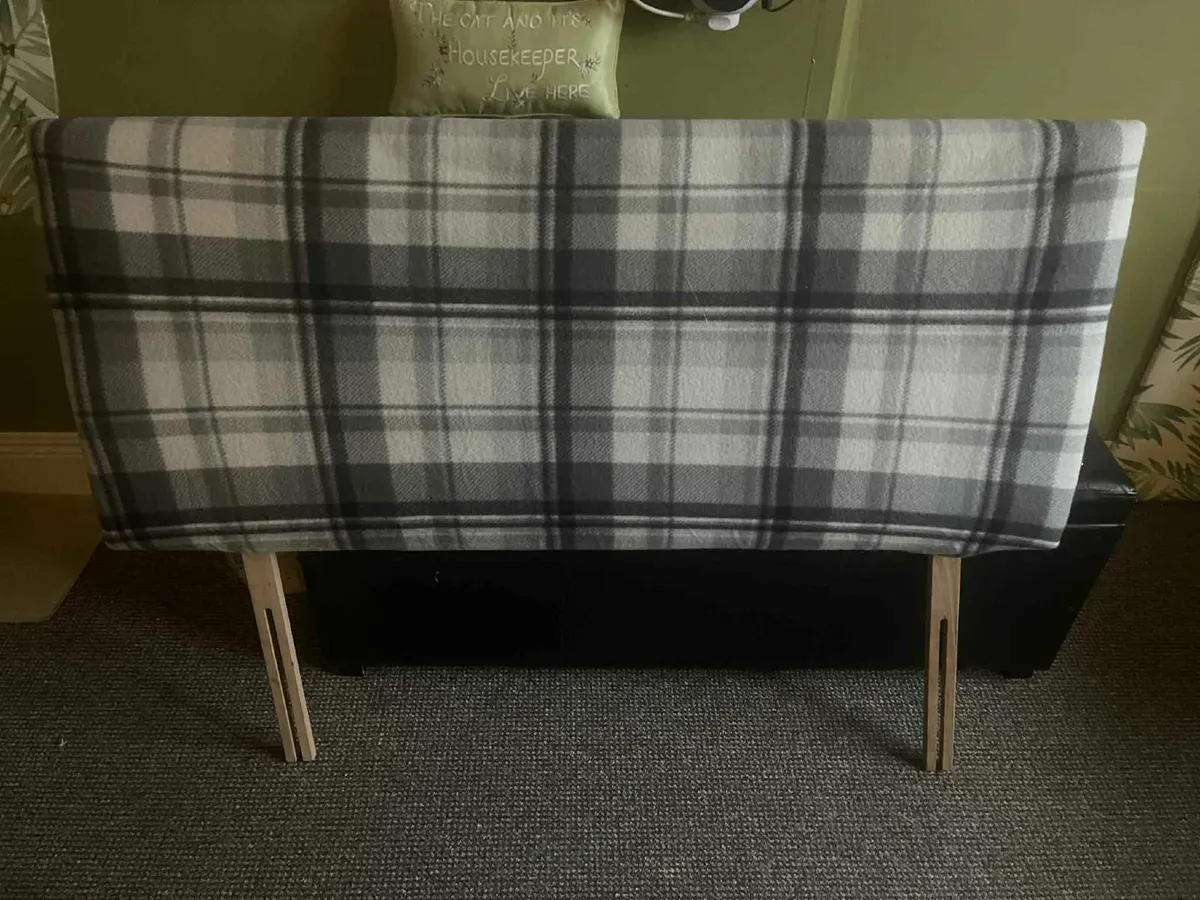 small double divan bed with mattress - Image 1