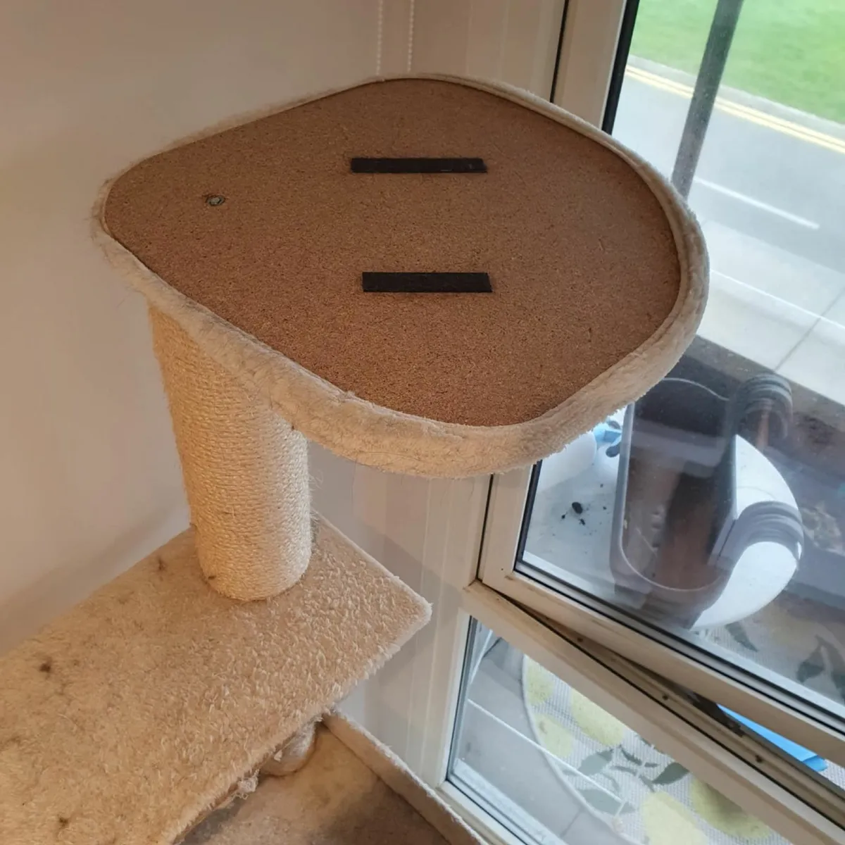 Cat tree - used - Image 3