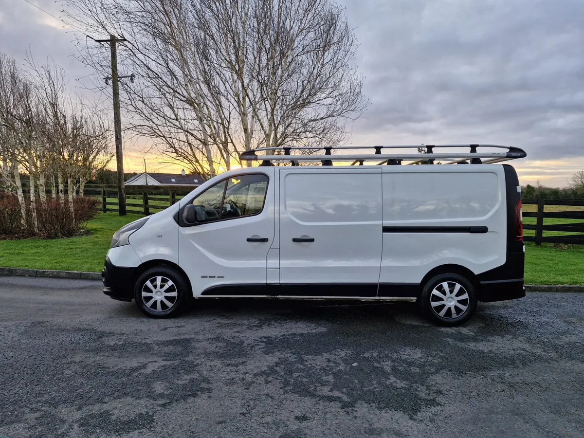 Renault Trafic 2017 ( DOE AND TAX) - Image 4