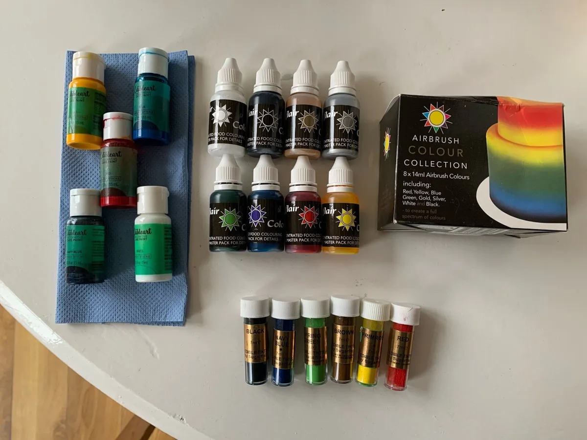 Free to take away - cake decorating colours - Image 1