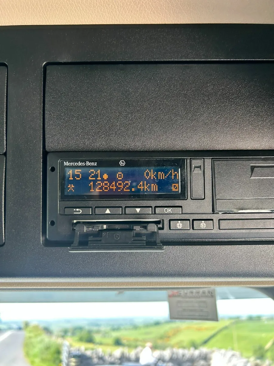 Mercedes-Benz Actros 2021 - Image 4