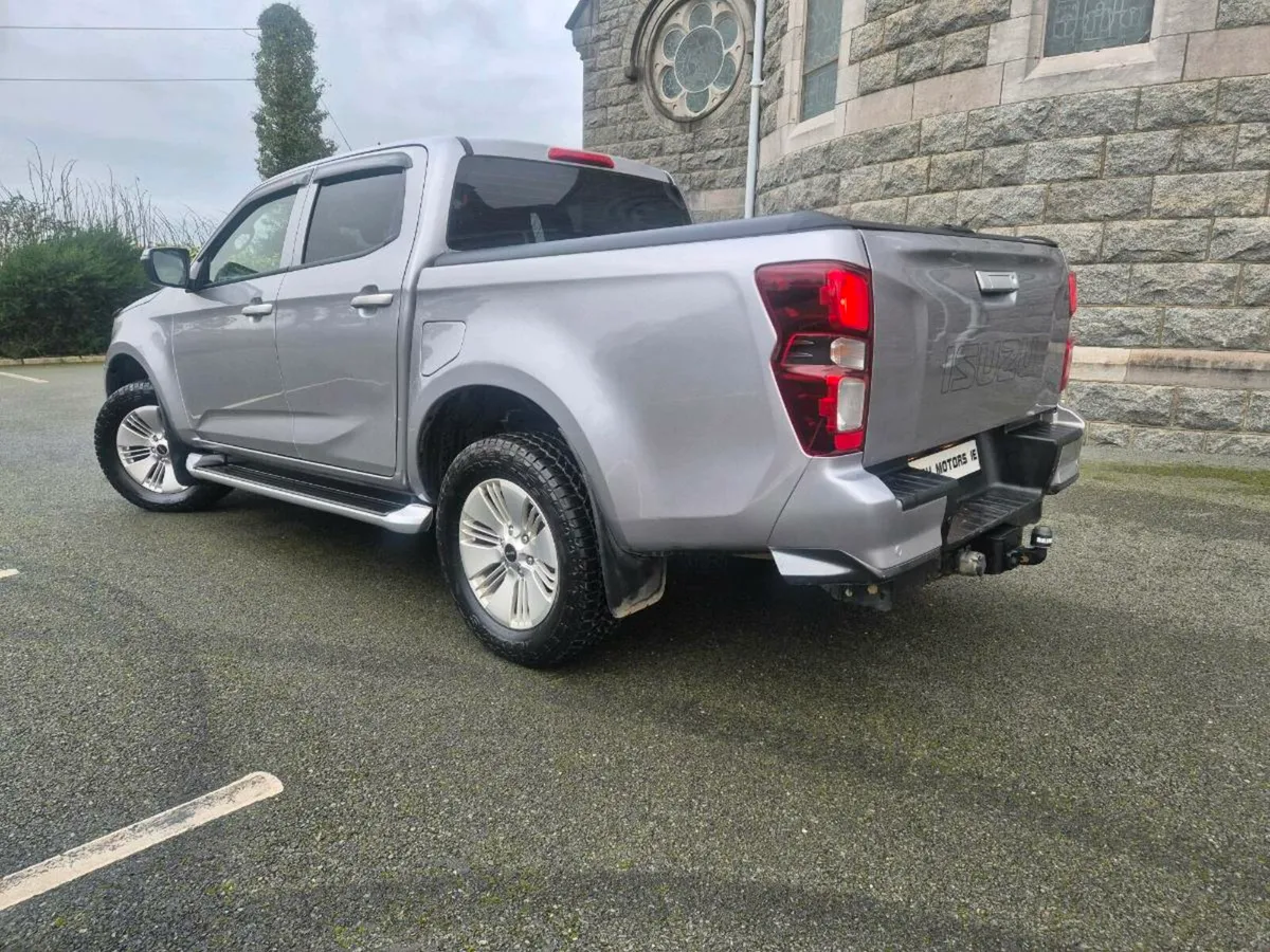 2021 isuzu d max NO VAT - Image 3