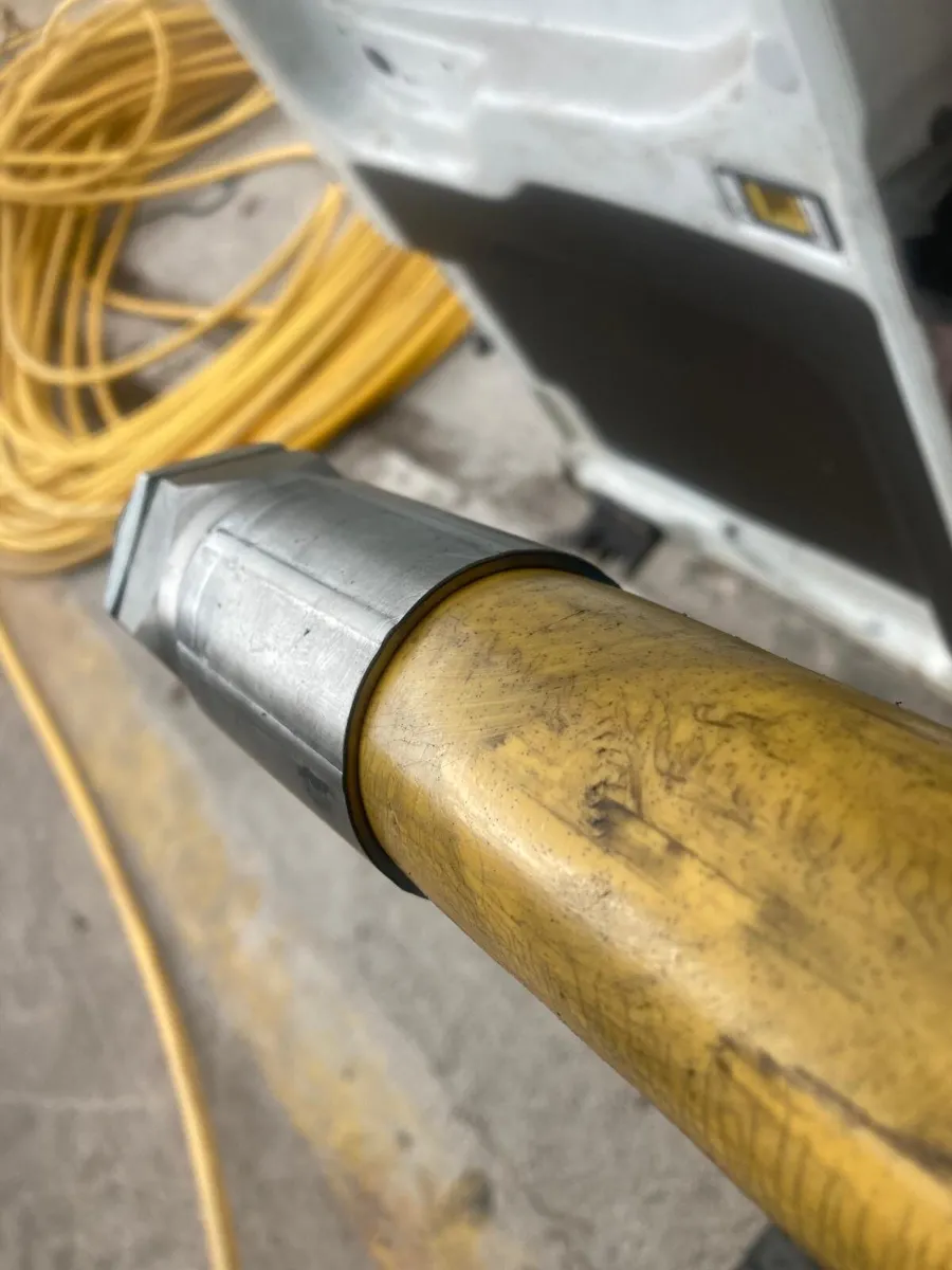 Mobile hydraulic hose replacement - Image 3