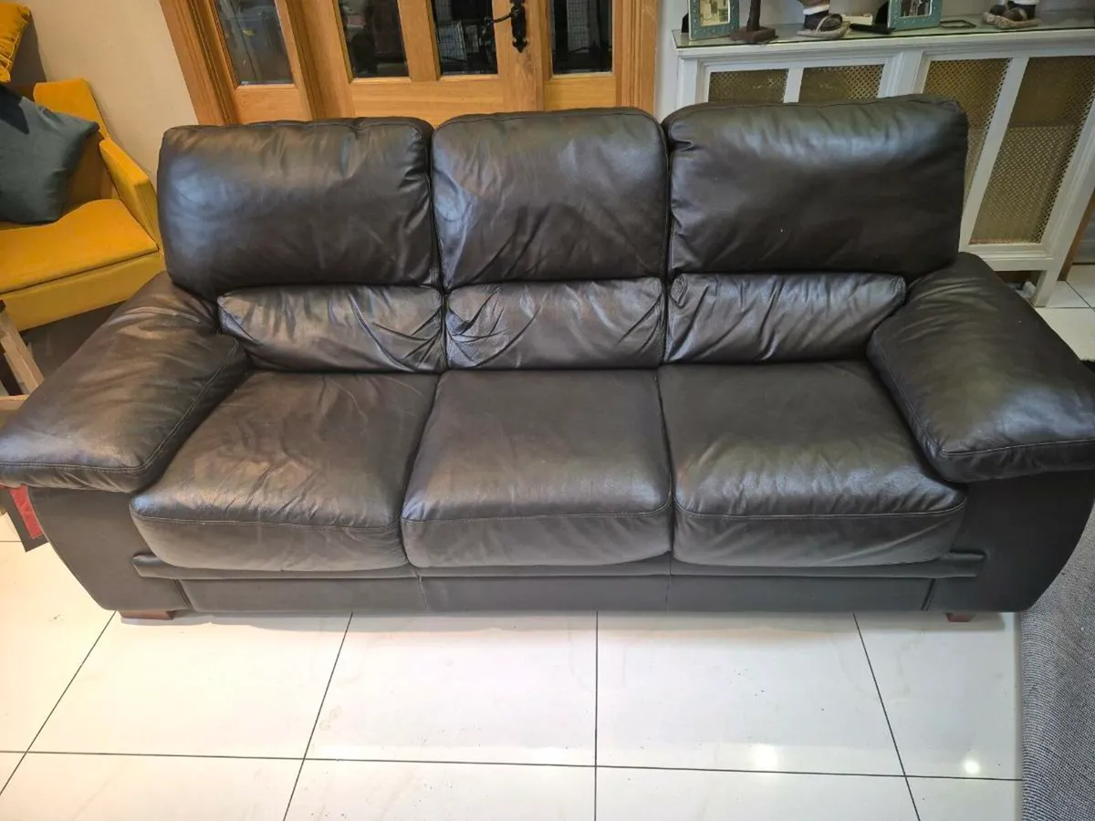 Leather 3 seater - Image 3