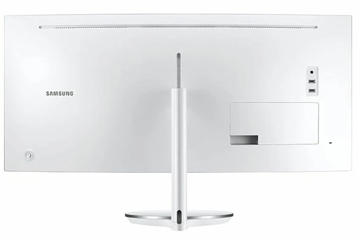 Samsung CJ79 34” Curved Ultrawide QLED (LC34J791) - Image 3