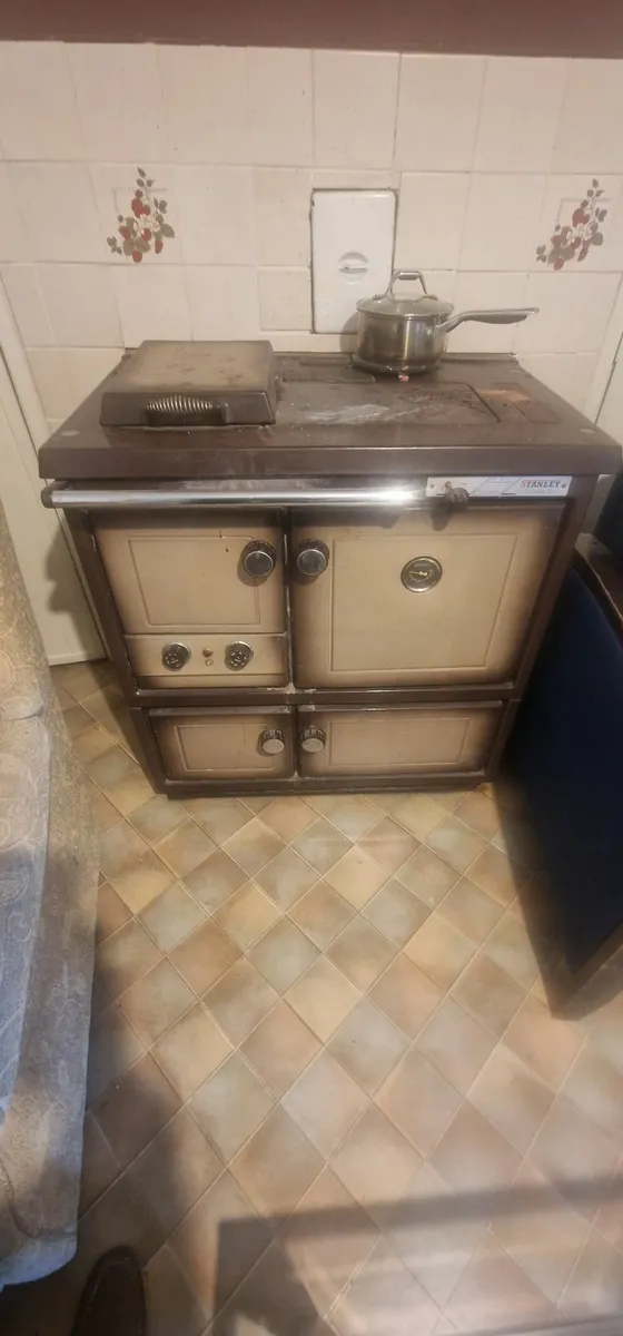 Stanley Super 90 oil range cooker - Image 2