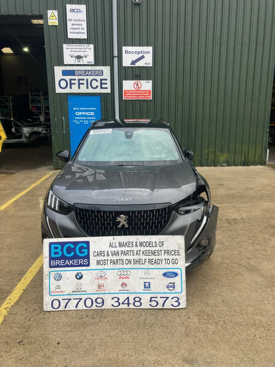 2023 peugeot 2008 parts breaking - Image 1