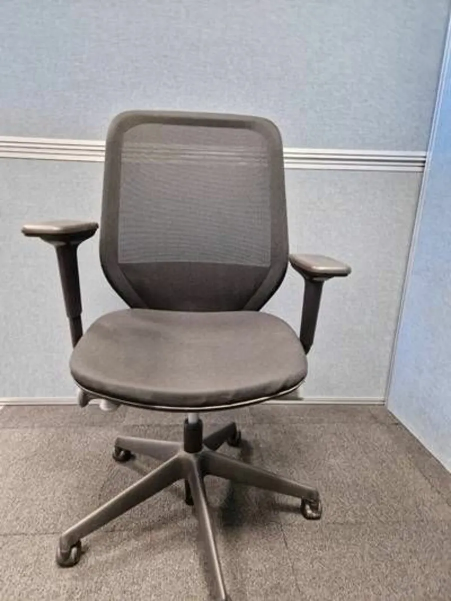 Office Swivel Chairs - Image 2