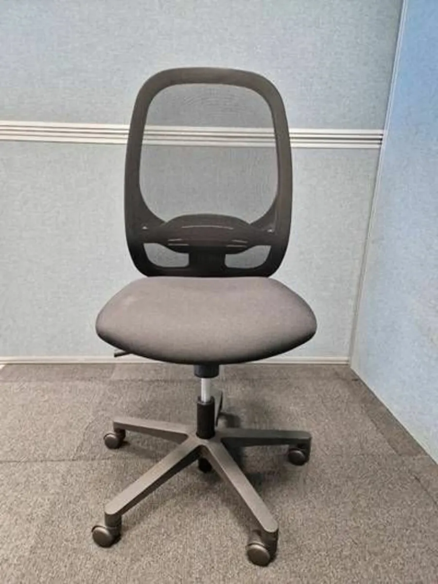 Office Swivel Chairs - Image 4