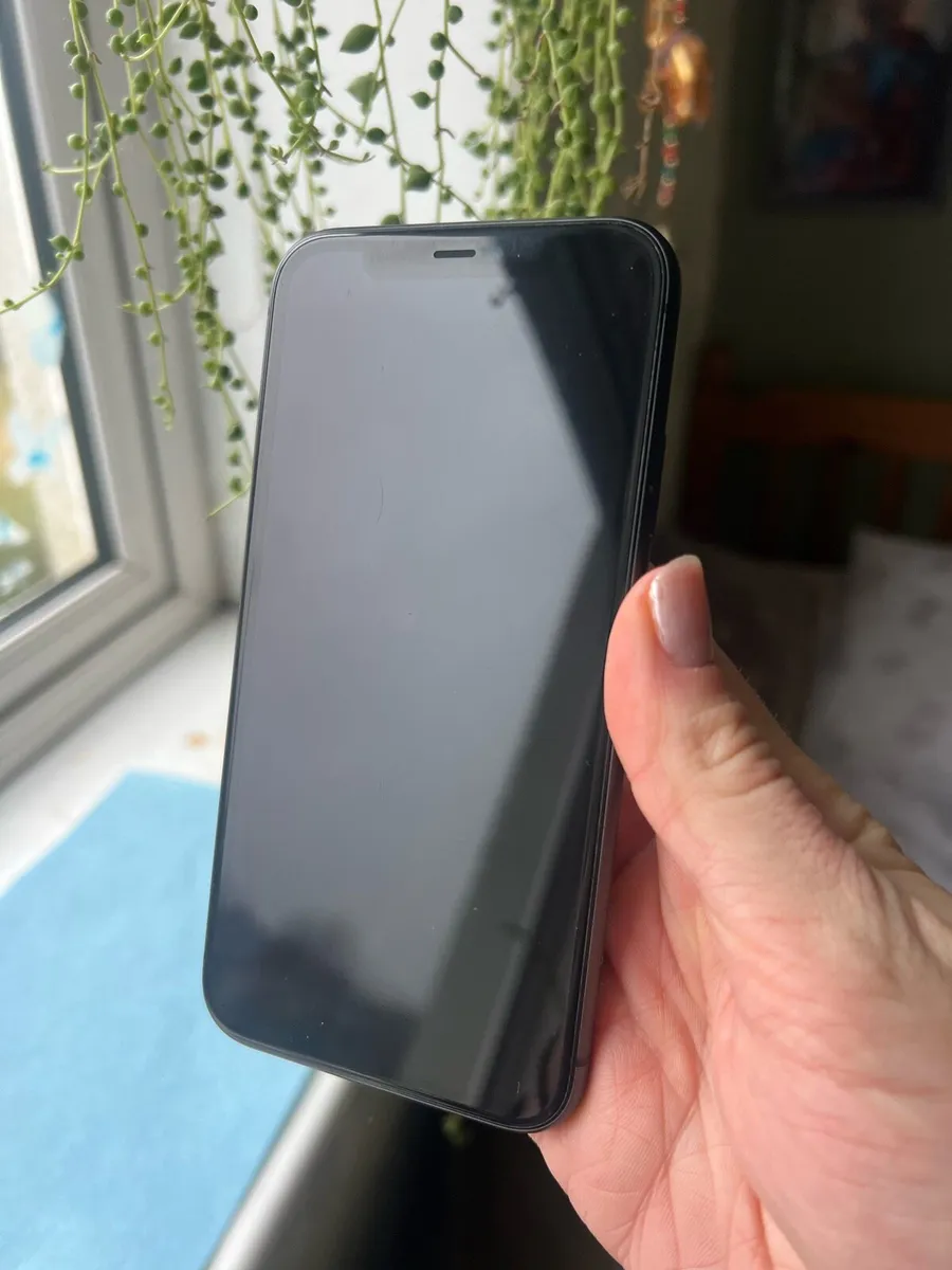 iPhone 11 128gb - Image 1