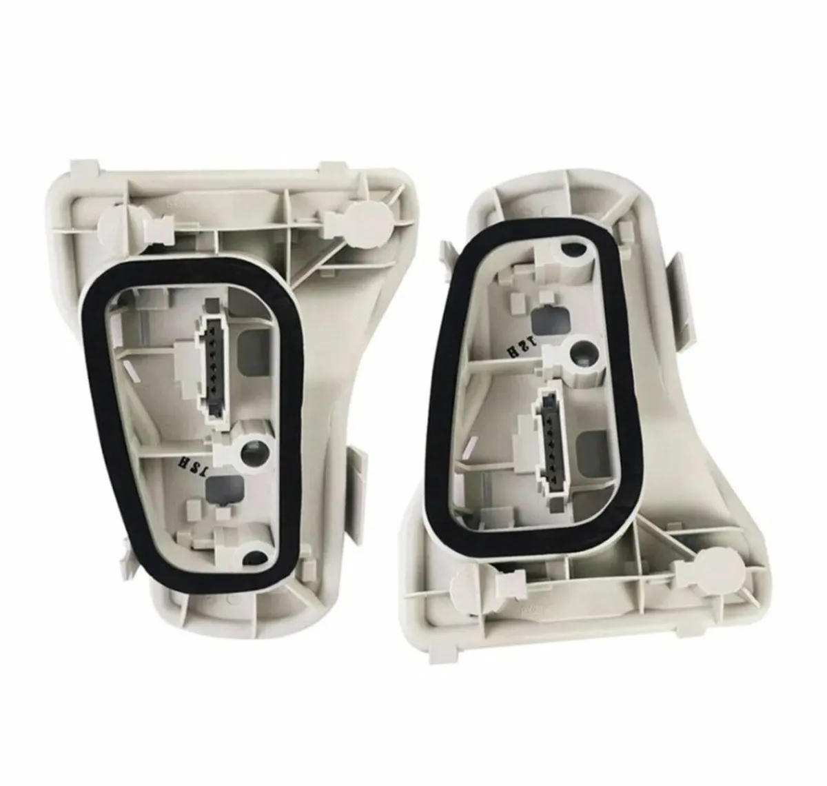 Left and Right Rear Taillight Circuit Board For VW - Image 2