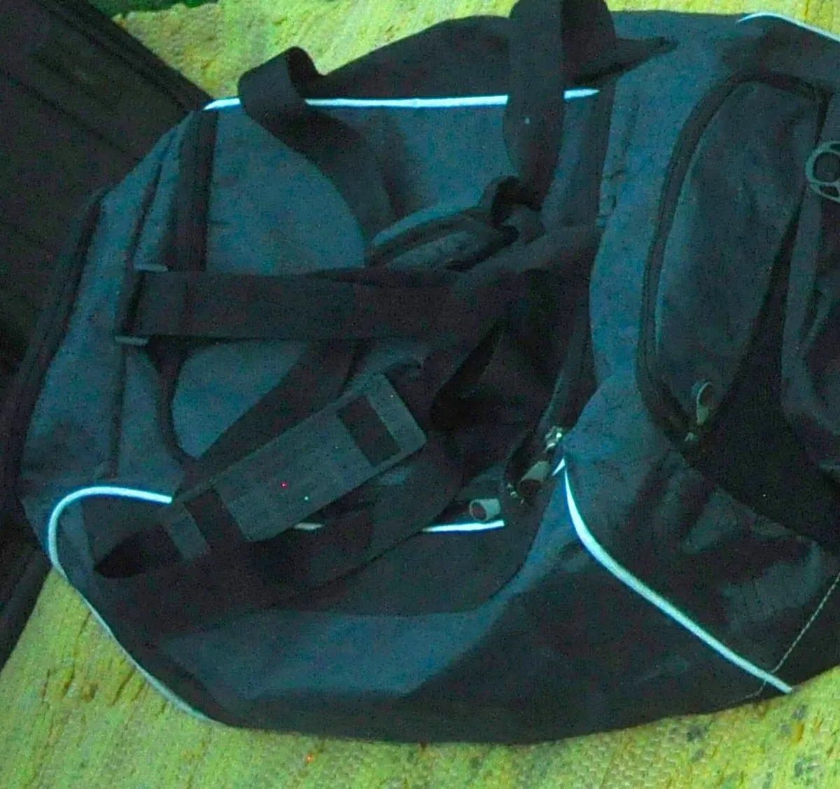 3 Sports bags - Image 3