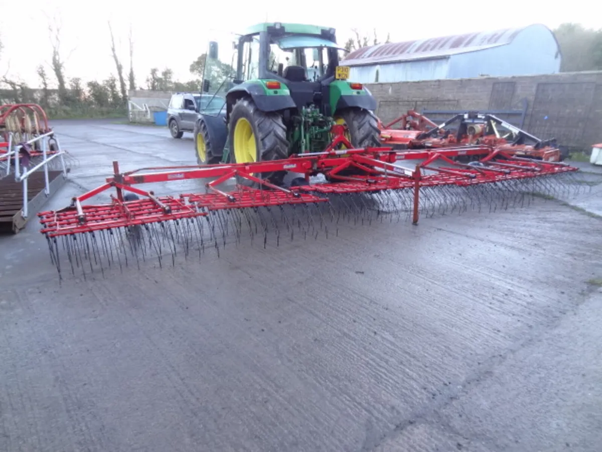 Einbock 9 Metre Tine Grass Harrow - Image 2