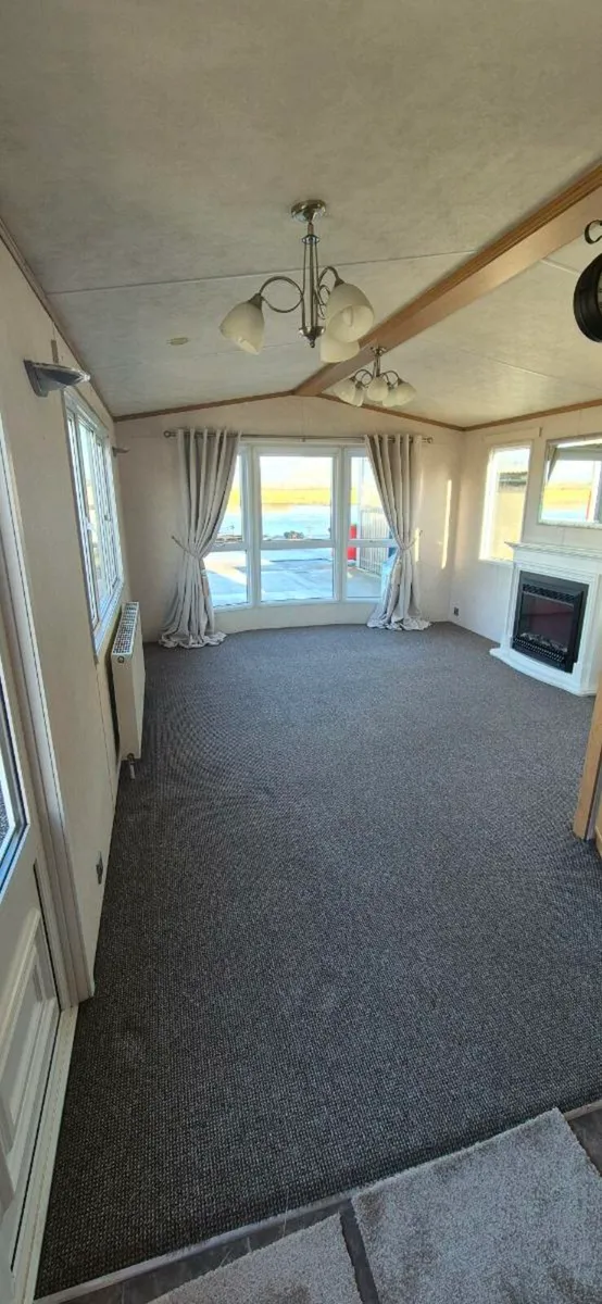 Pemberton 41 x 12 - Image 3