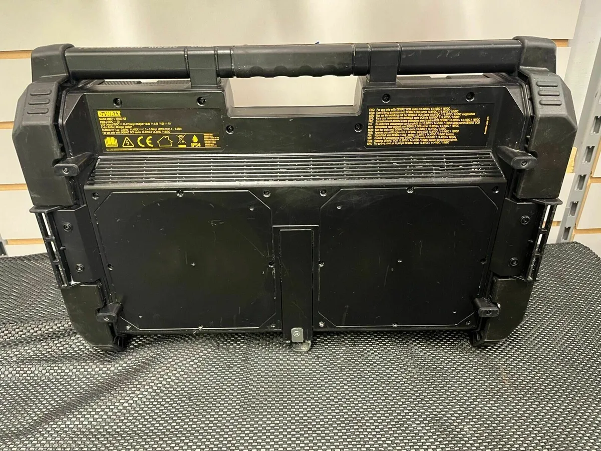 DeWalt Bluetooth Radio - Image 3