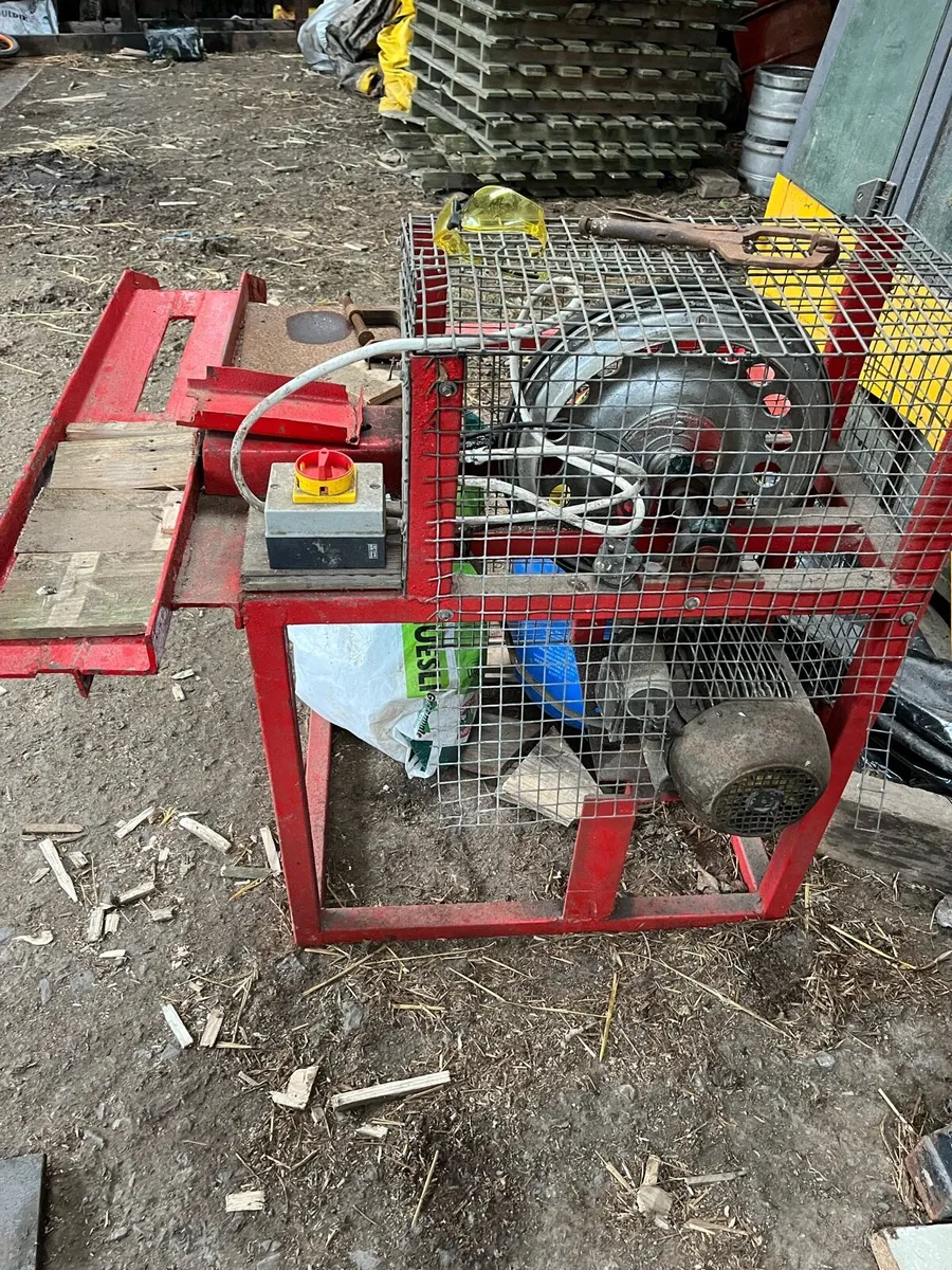 Kindling machine - Image 1