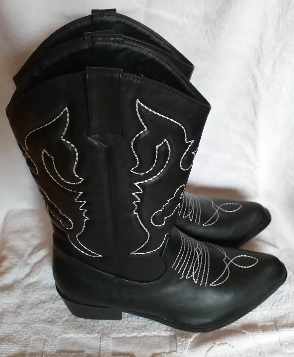 ' SHESOLE" LADIES COWBOY BOOTS-SIZE 6 - Image 1