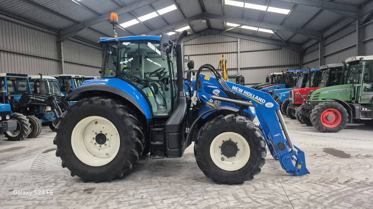 New Holland  T5.120 Electro command - Image 4