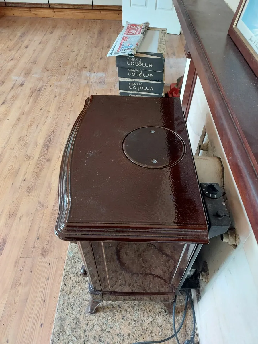 Oil burning Stove - Image 3
