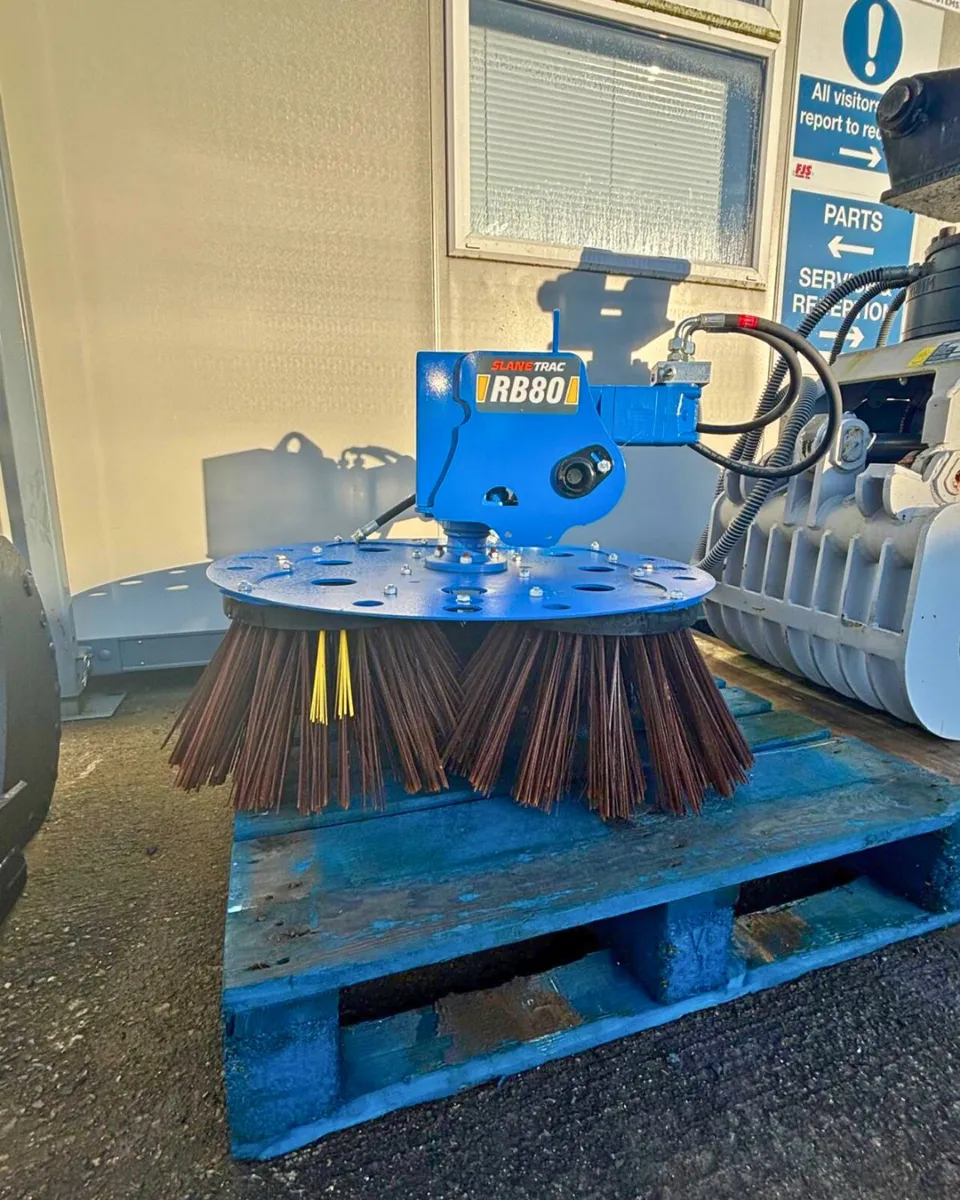 Slanetrac RB80 rotary brush attachment - Image 1