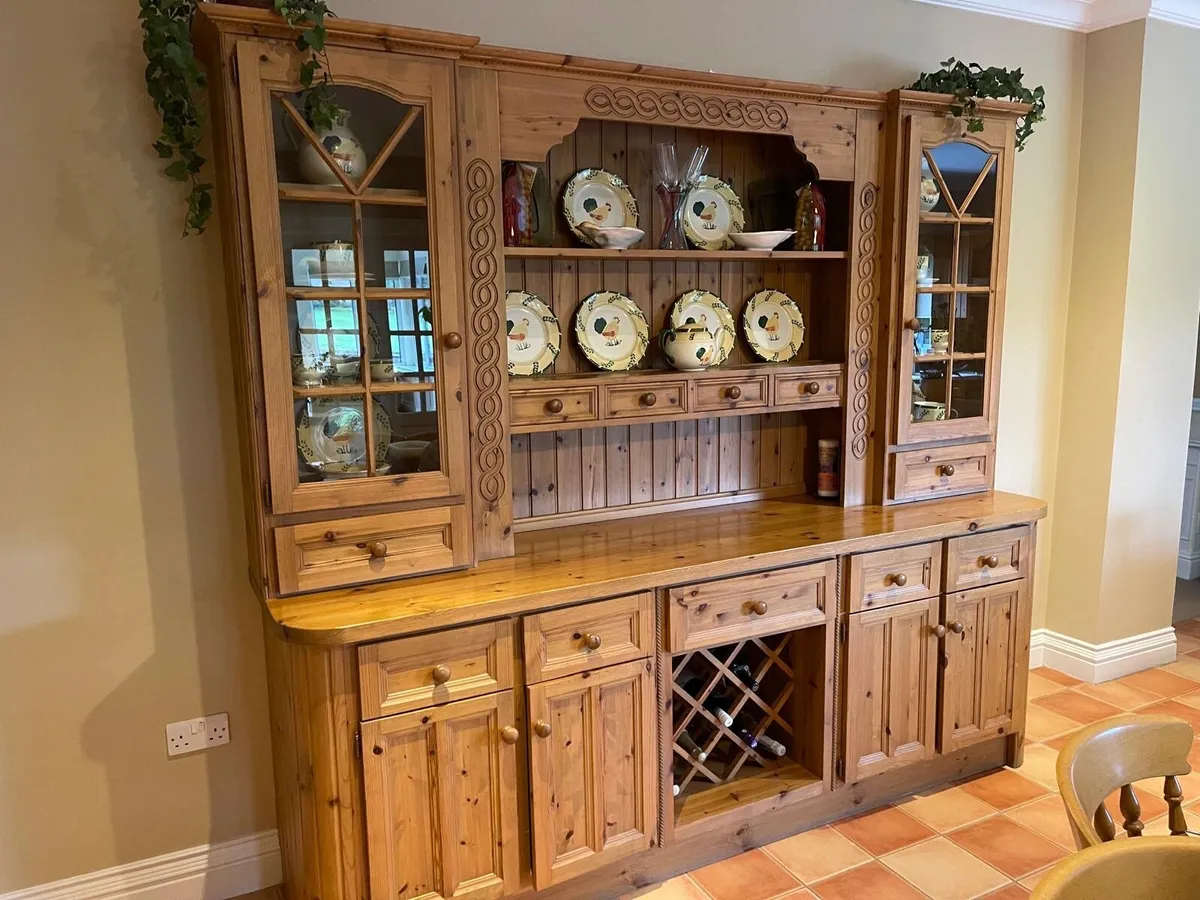 Kitchen dresser - Image 1
