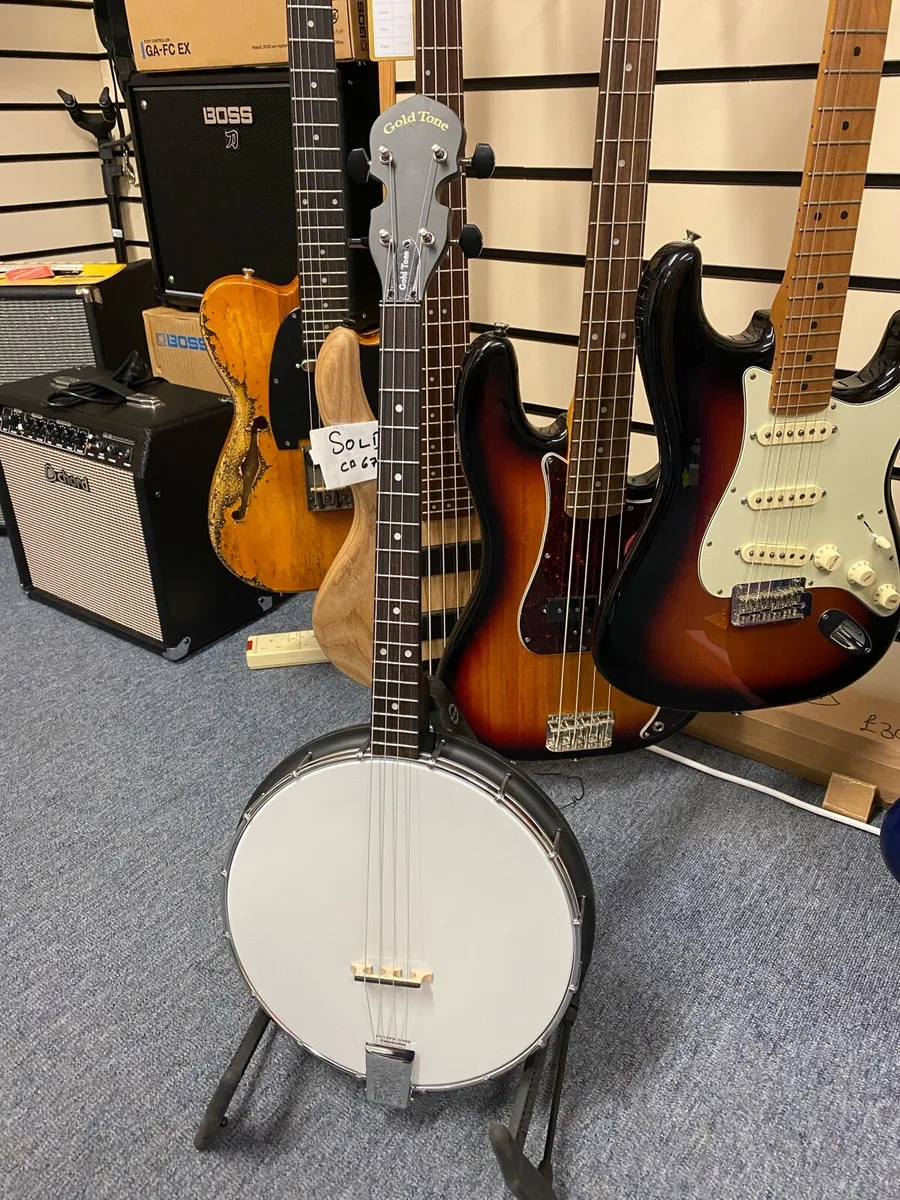 Goldtone Irish Tenor Banjo 17 fret - Image 1