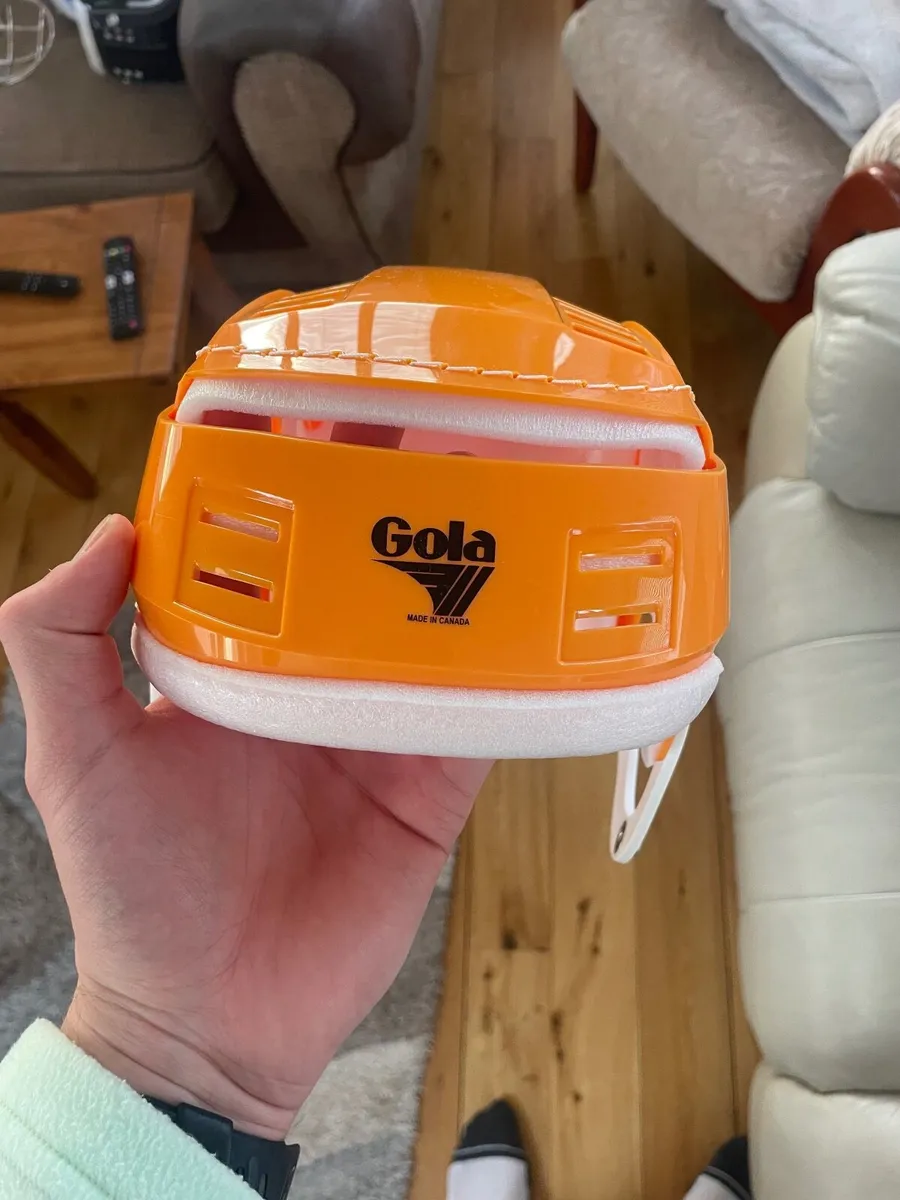 Hurling Helmet - Image 1