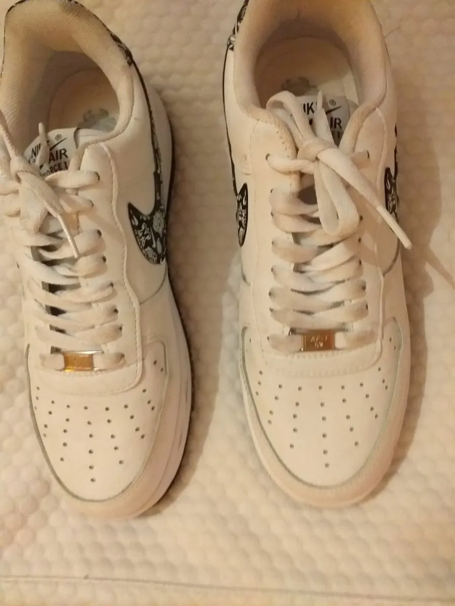 MENS NIKE TRAINERS - Image 3