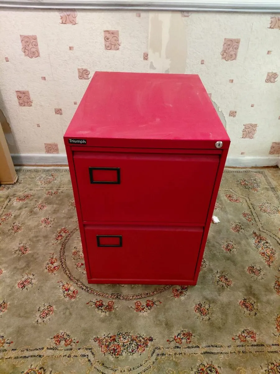 Filing cabinet - Image 1