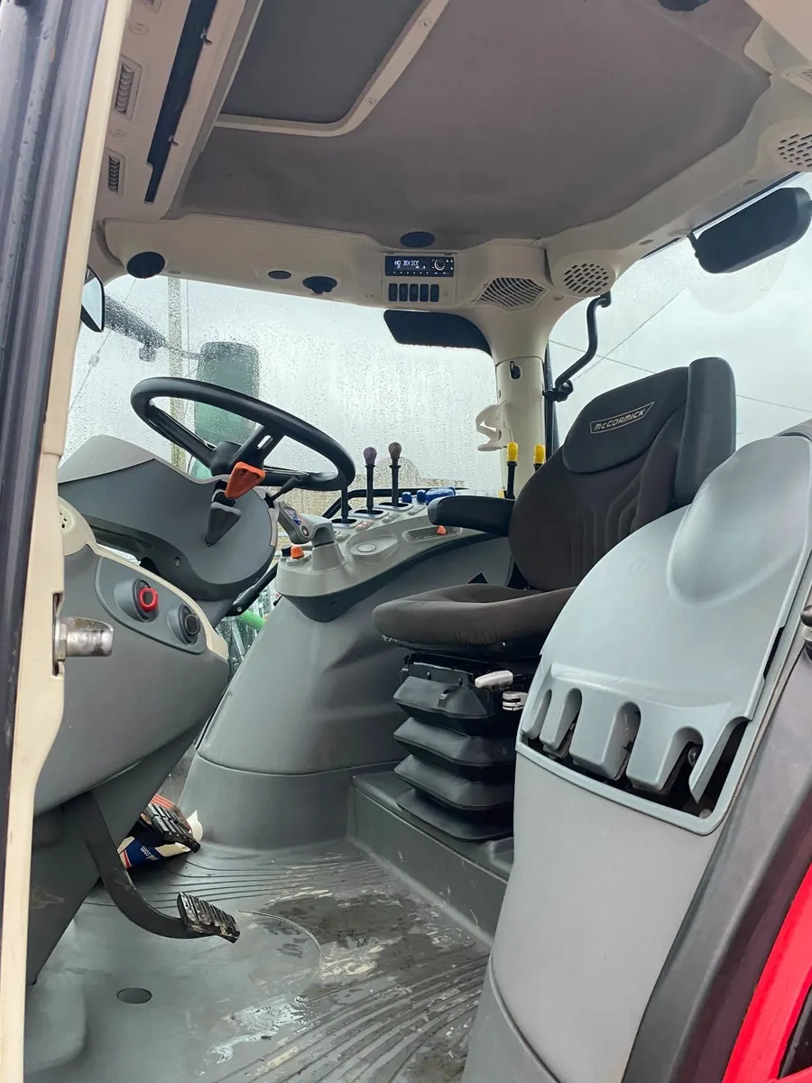 2022 McCormick X7.450 tractor - Image 2